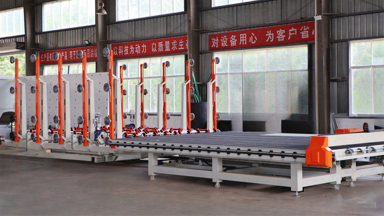 XR-CNC-6133 خط قطع زجاجي تلقائي بالكامل